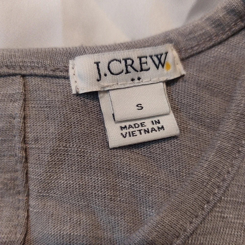 𝅺j CREW LADIES SLEEVELESS RUFFLE EDGE TANK- S